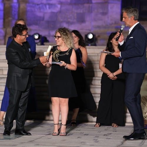 Città dei Sassi 2024, il Premio Moda alla stilista messinese Carmen Vulcano