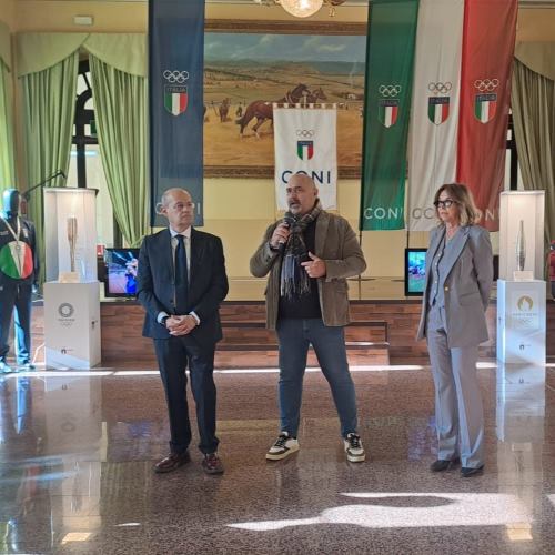 Mostra Fiaccole Olimpiche inaugurata a Campobasso a Convitto M. Pagano