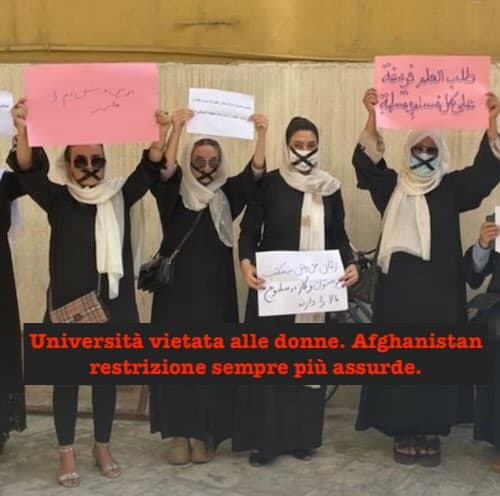 Università vietata alle donne. Afghanistan restrizione sempre più assurde. Il pianto delle studentesse dopo la chiusura