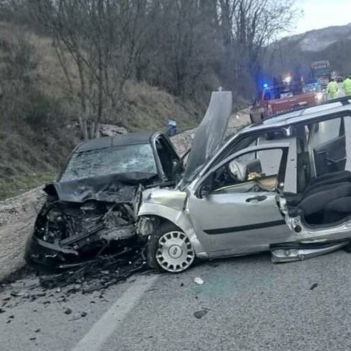 Incidente grave SS 17, tre feriti di cui uno grave